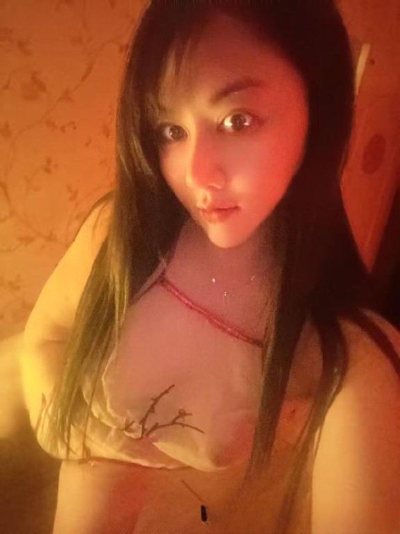 浦东大眼妹七月