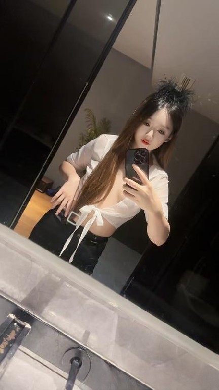 江北长腿佳人依依