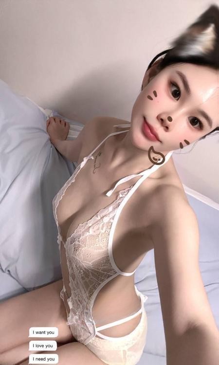 玩了一个颜值过硬的靓妹