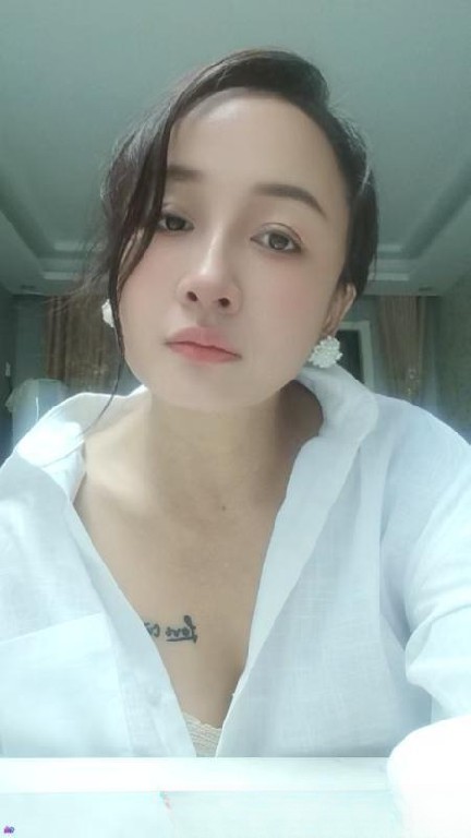 光谷御姐佳佳