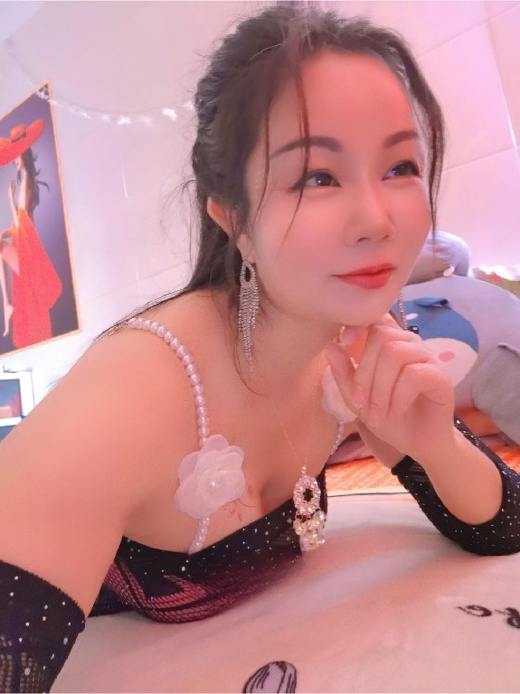 性感妩媚意中人