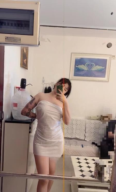 奥体长腿诱人妹妹