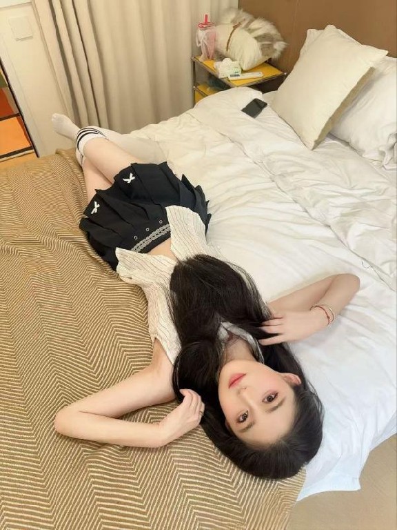 调教反差女友悠悠