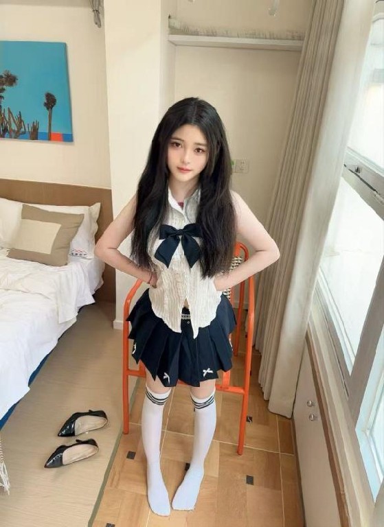 调教反差女友悠悠