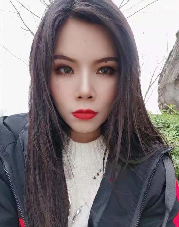 依依老师