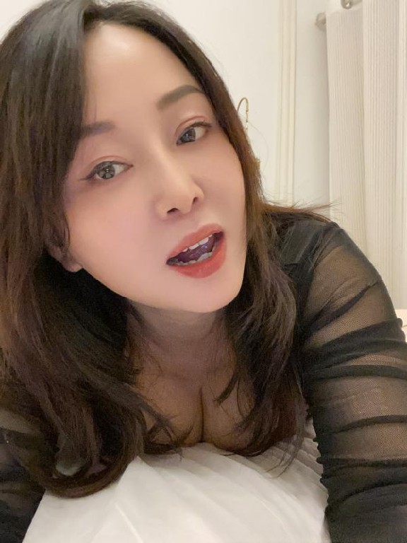 御姐38D胸
