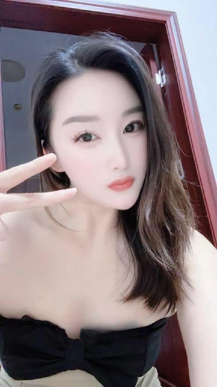 天河长腿骚妹小雪