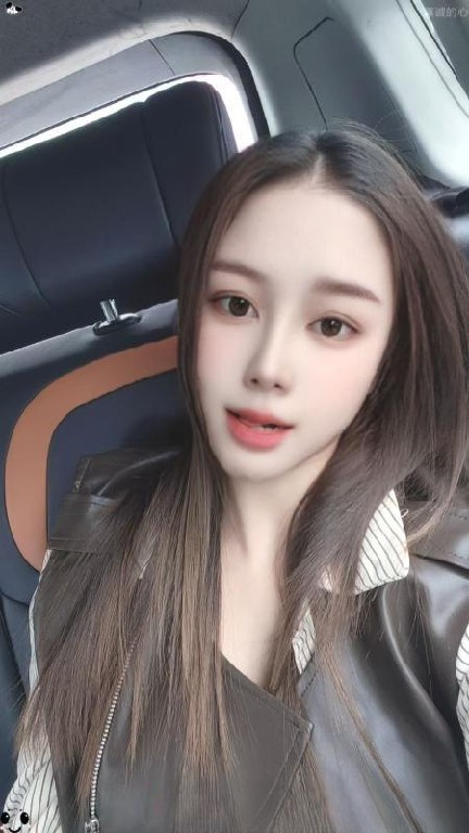 海珠温柔性感妹子