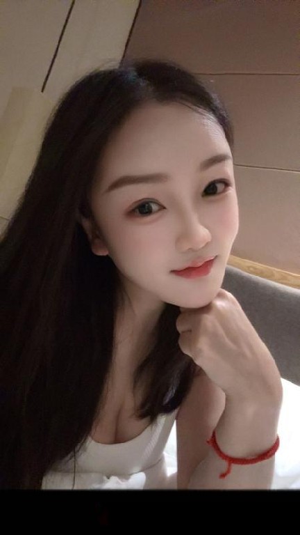 女友感护士楚依