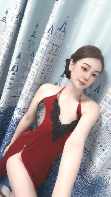 姑苏黑丝大屁股美女