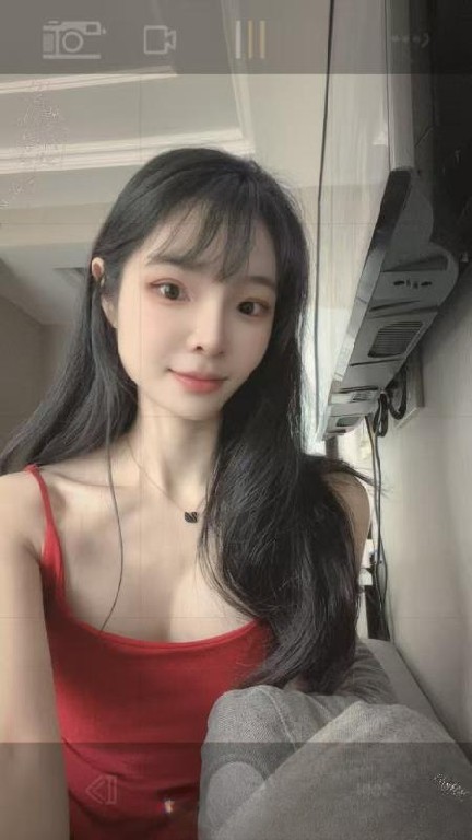 美女胚子小蝶