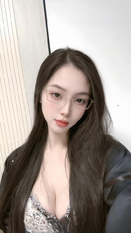 170反差明媚儿