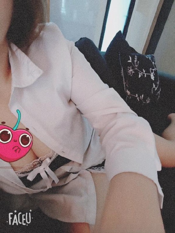 上城超绝巨乳E奶妹