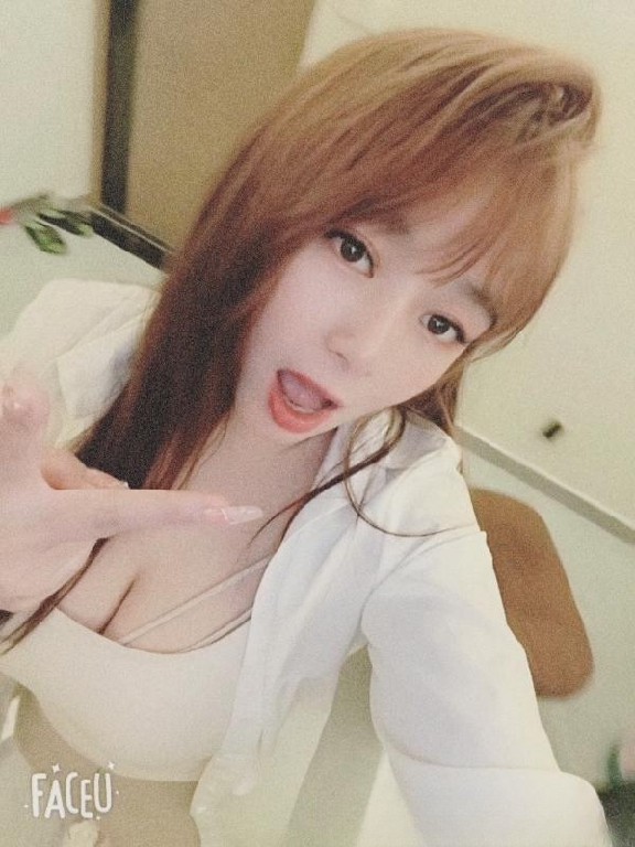上城超绝巨乳E奶妹