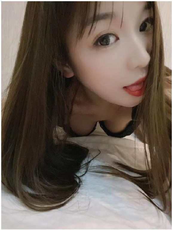 热情似火的蜜桃臀御姐