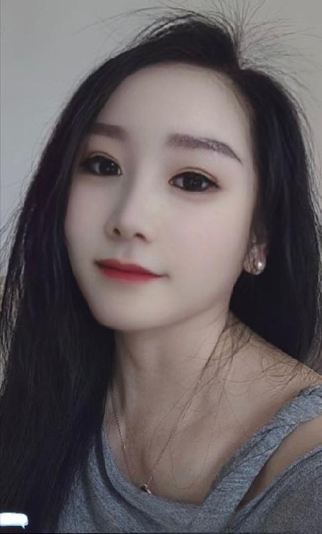 白白的邻家少妇