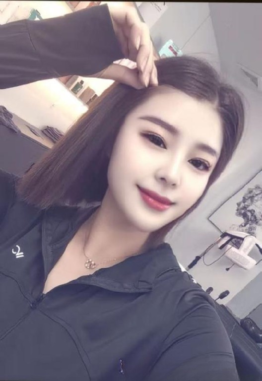津南大胸靓丽