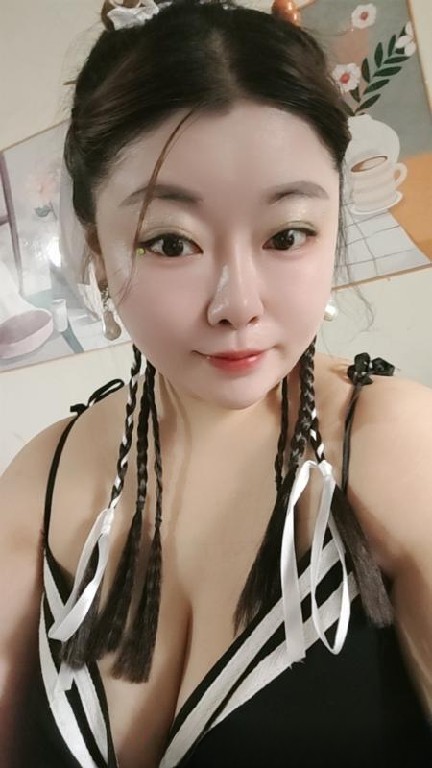 bbw大胸少妇