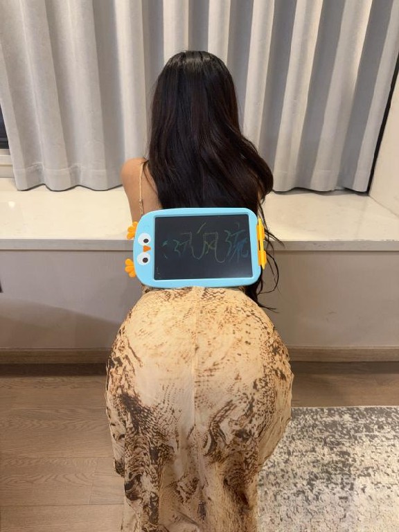 二刷性感黑皮御姐