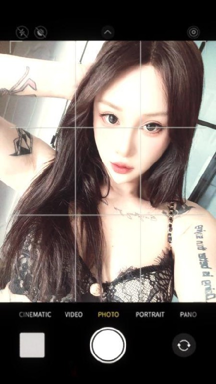ts凯丽带把的女孩