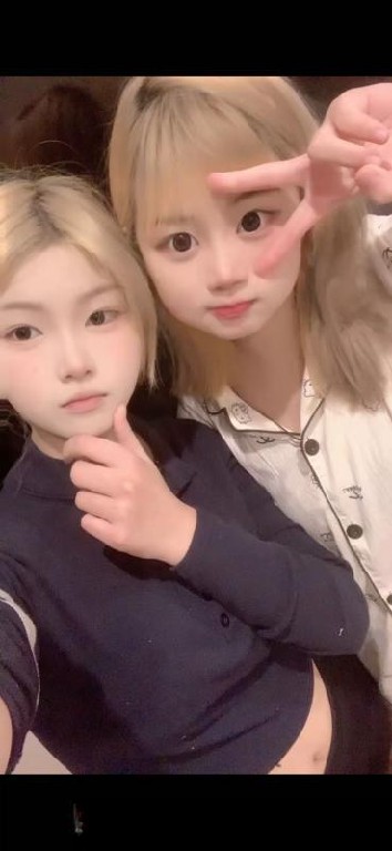 颜值在线三点粉两嫩妹