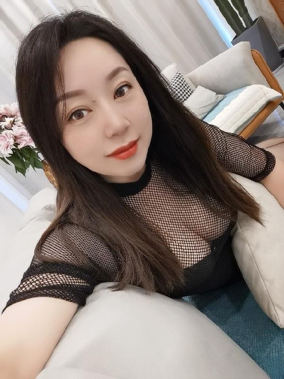 新迎气质少妇老师