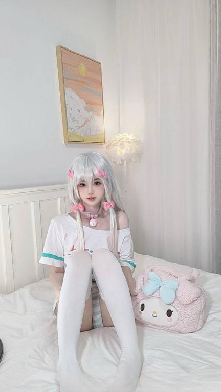 cos制服诱惑老师