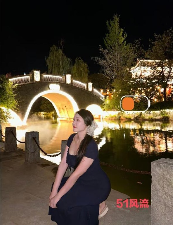 肤白貌美卡戴珊bbw