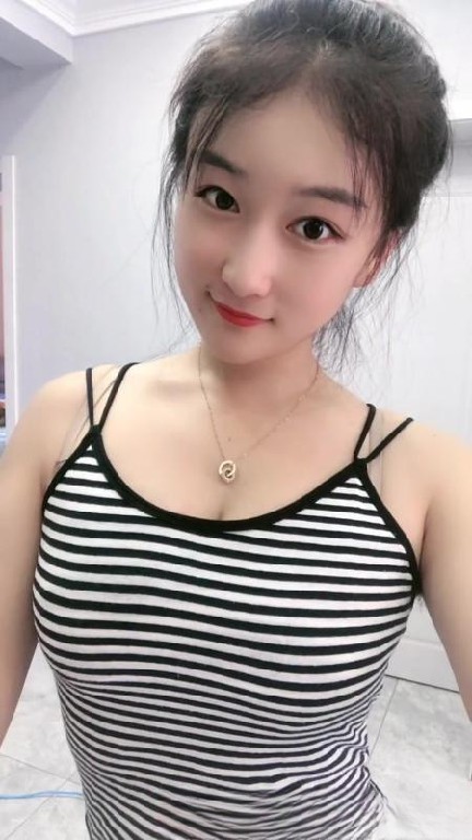 女友感萌萌老师
