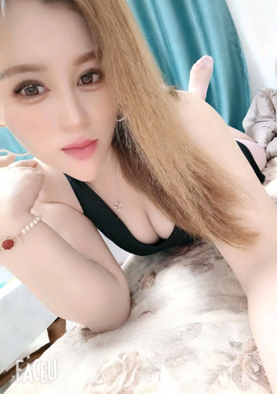 身材好巨紧小少妇