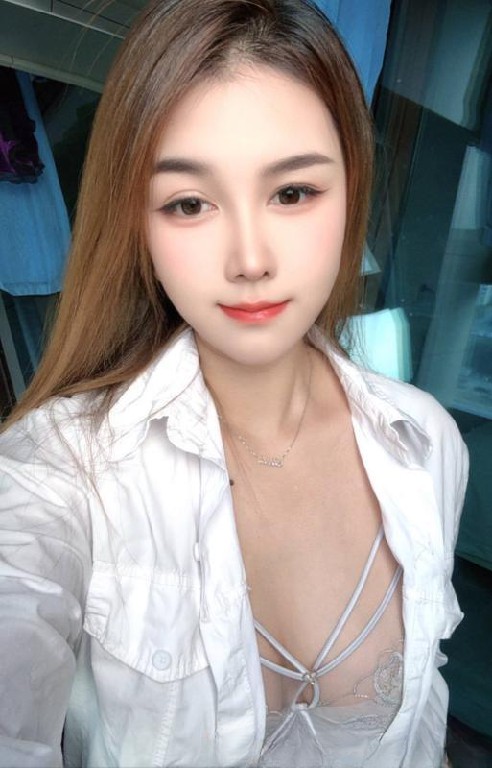 服务到位风骚妹子