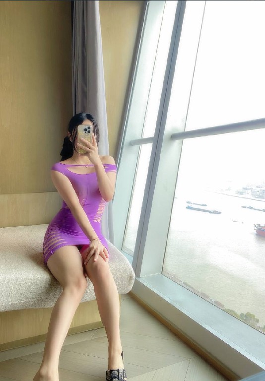 极品嫩妹大胸