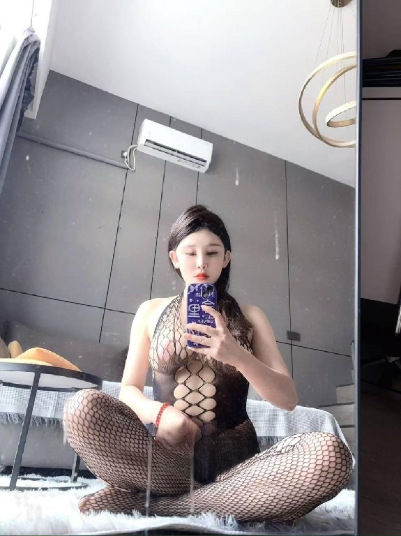 自做极品身材 妖娆紧嫩小妹妹