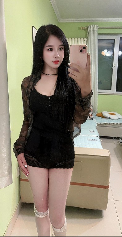 性感白嫩辣妹妮妮