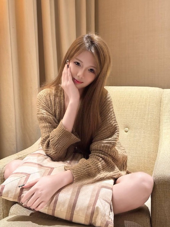 性感小妖精很淫荡