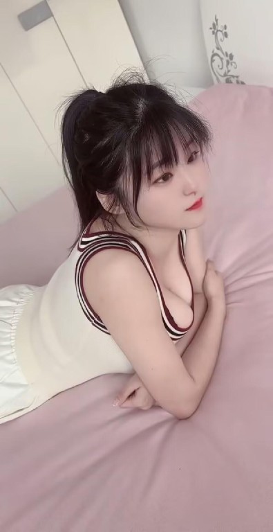 上城区大奶小妹身材凹凸有致