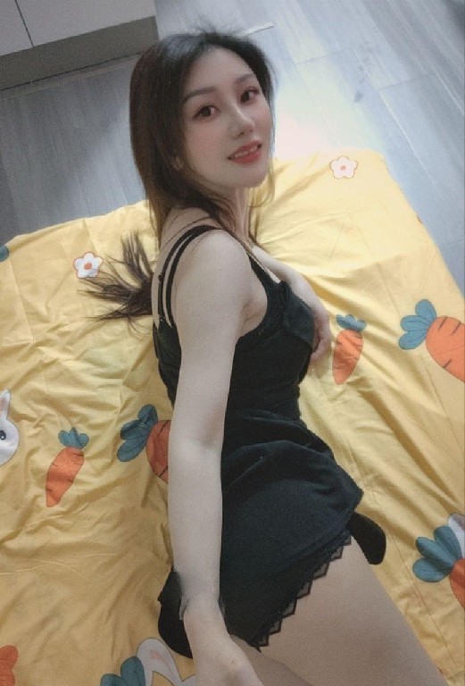 拱野反差骚妹瑶瑶