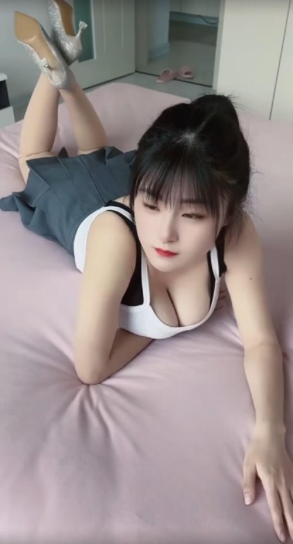 上城区大奶小妹身材凹凸有致