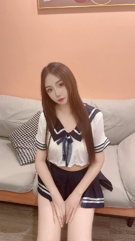 反差大长腿骚妹活好