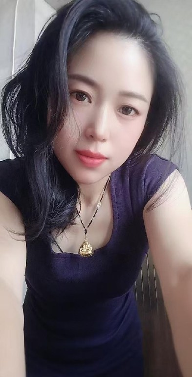 偷偷兼职的少妇