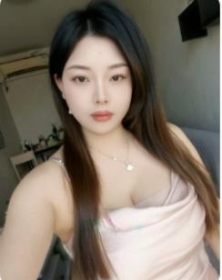 成都阿梅丰满巨乳少妇