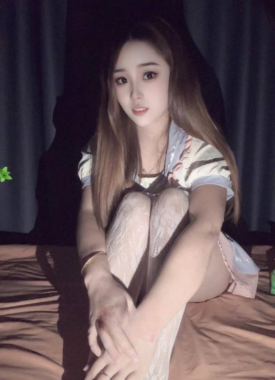 性感情趣制服小雪