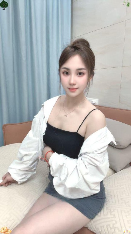 宝安白皙清纯嫩女