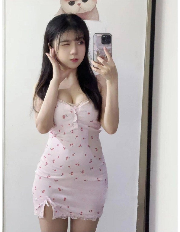 大胸颜值嫩妹肥穴淫水多