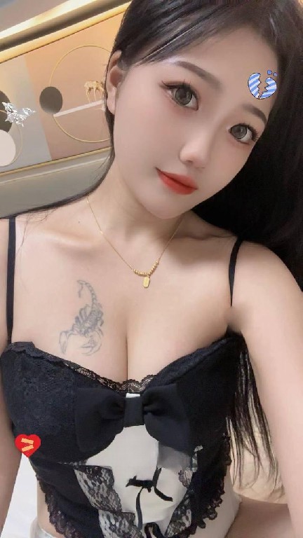 纹身骚货激情求爱