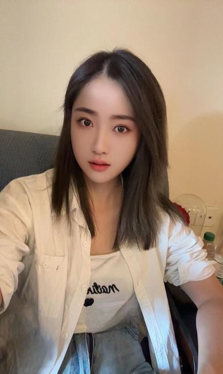 御姐型 刚做没多久的小姐姐