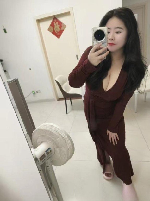 南山40G巨乳露露