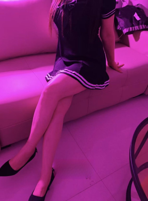 豹纹奶罩反身坐莲