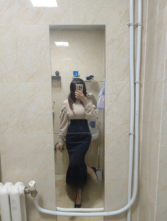 极品纤细身材粉嫩会喷