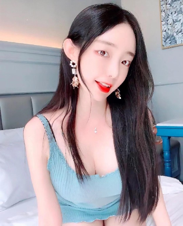 性感小姐听指挥服务好